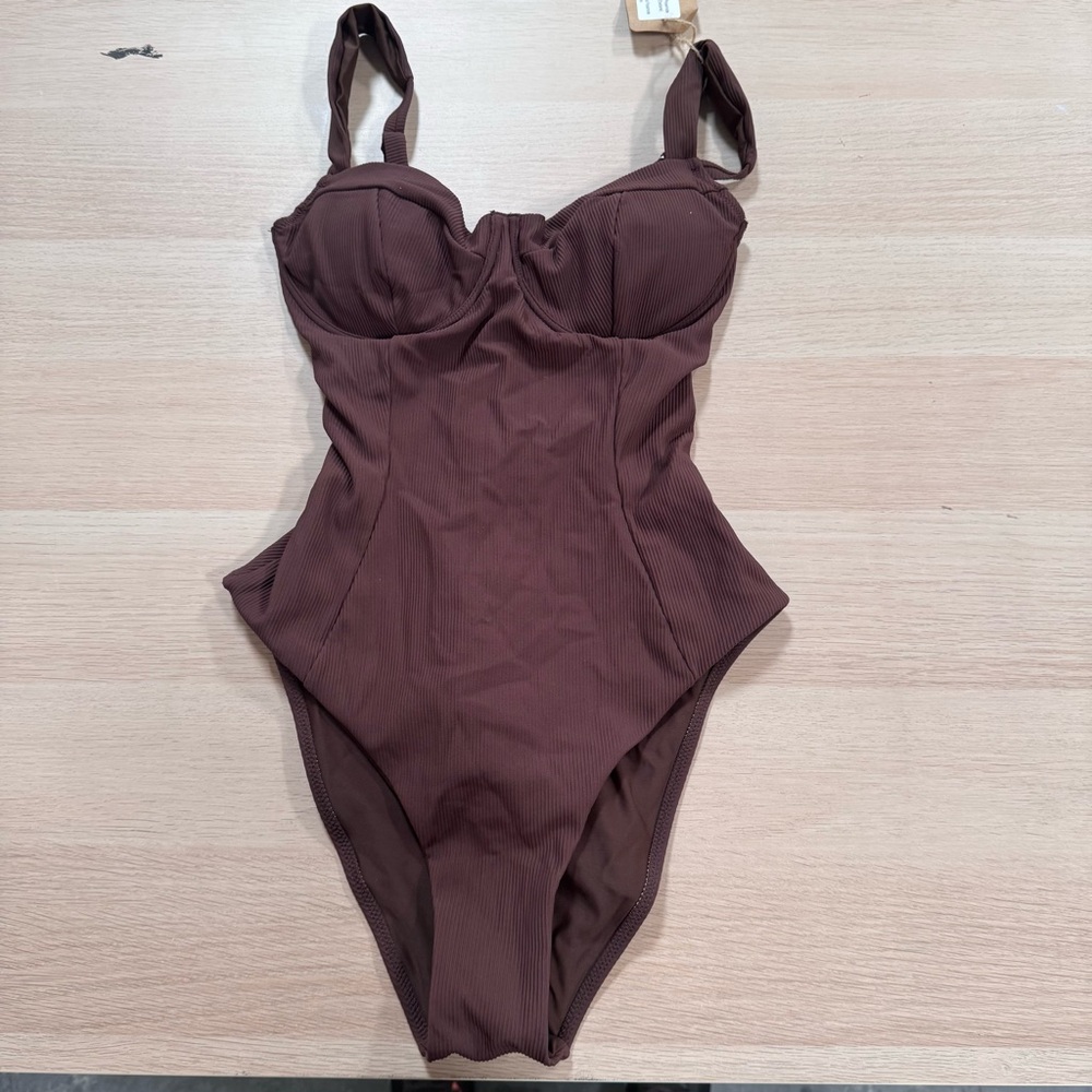 Berlook Ribbed Chocolate Brown One-Piece Swimsuit with Sweetheart Bust B09
